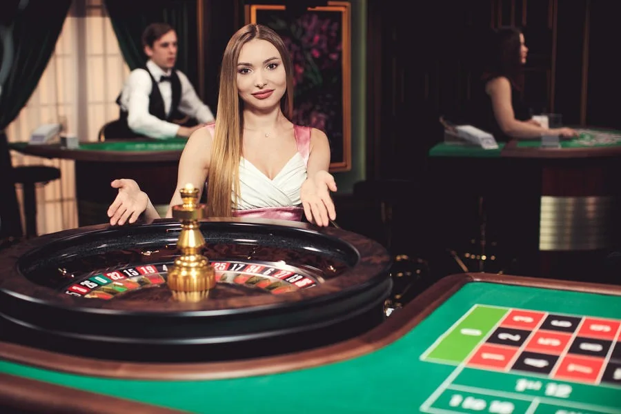 Tampilan permainan dealer live pada perangkat mobile